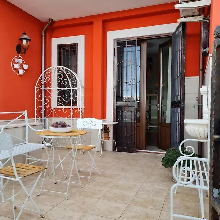 Bed and Breakfast L'isola Aer 3*