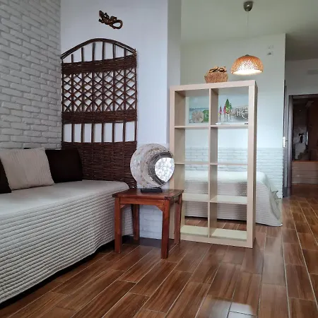 L'isola Aer Bed and Breakfast 3*