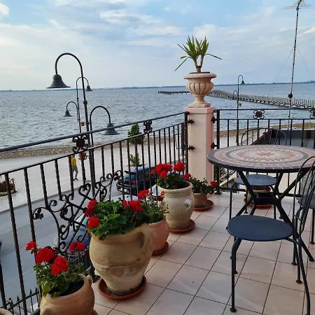 L'isola Aer Bed and Breakfast Lesina